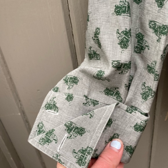 Grey Motorcycle Novelty Print Button Down Peter Pan Collar Mary West, France - Picture 7 of 10